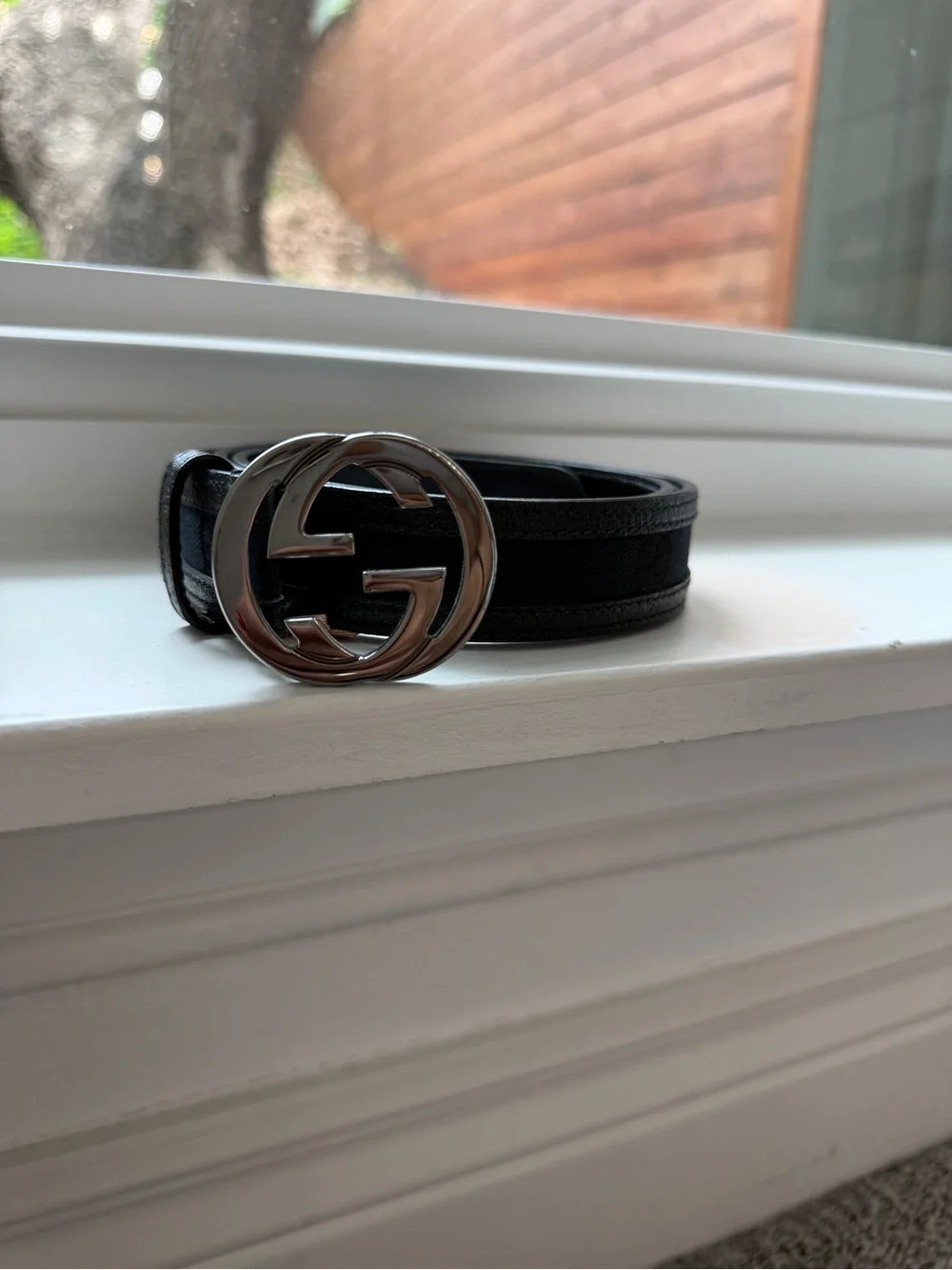 Gucci - 2006 Black Leather Belt with Silver Logo Buckle